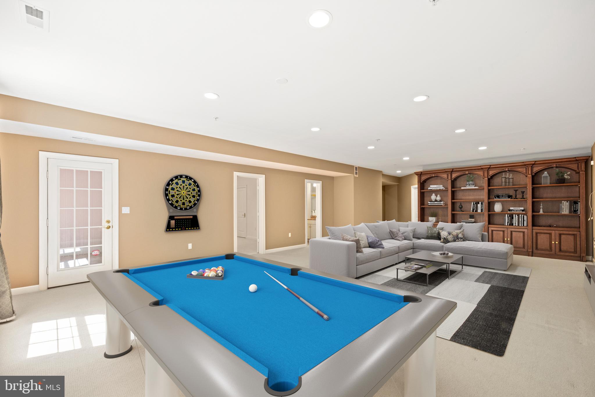 RIVER FALLS - Residential