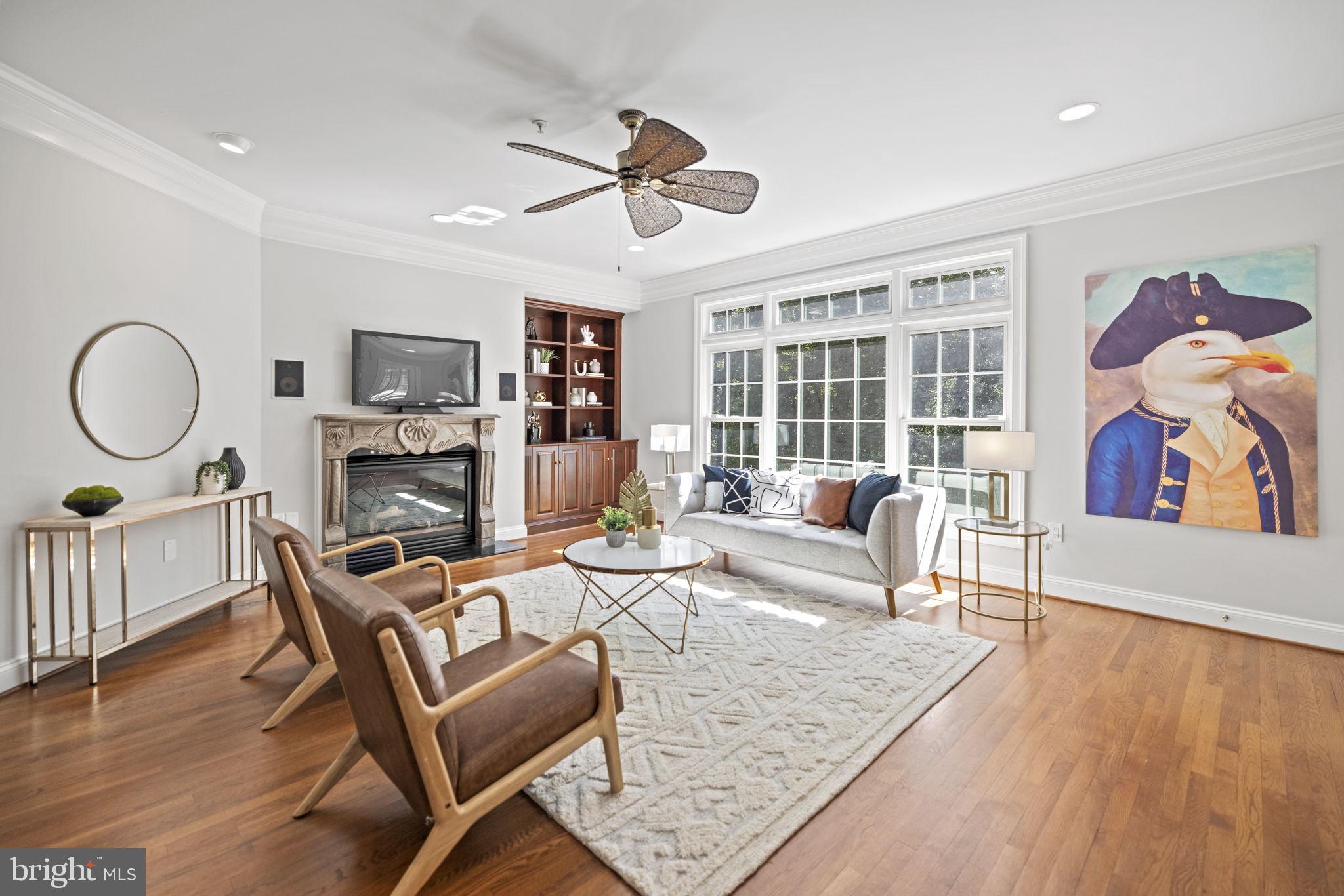 RIVER FALLS - Residential