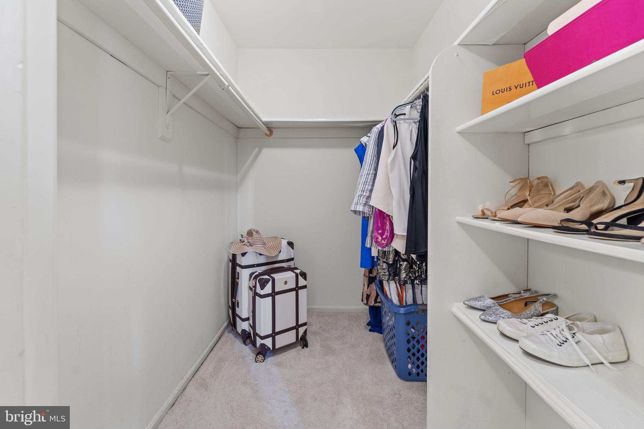 LEXINGTON ESTATES - Residential