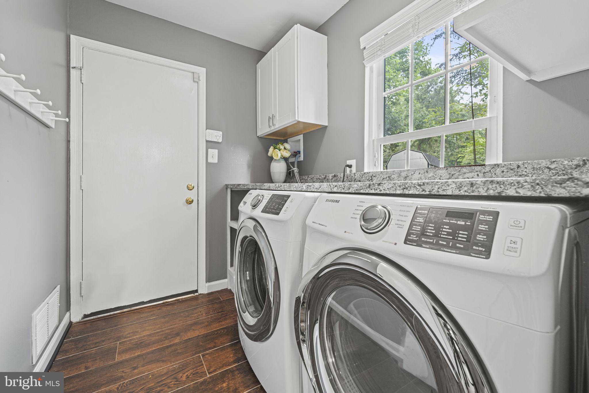 LEXINGTON ESTATES - Residential