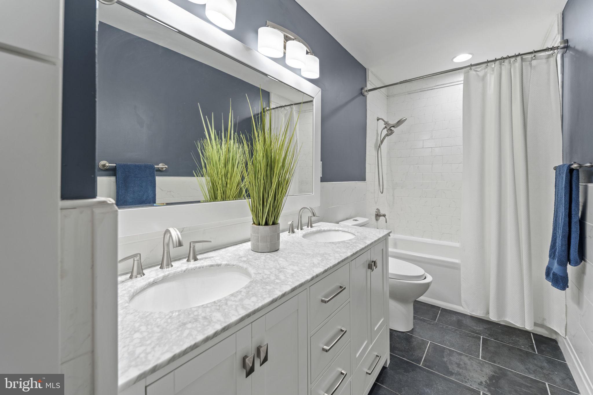 LEXINGTON ESTATES - Residential