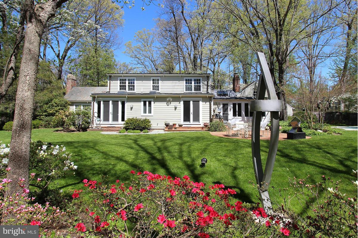 BRADLEY HILLS GROVE - Residential