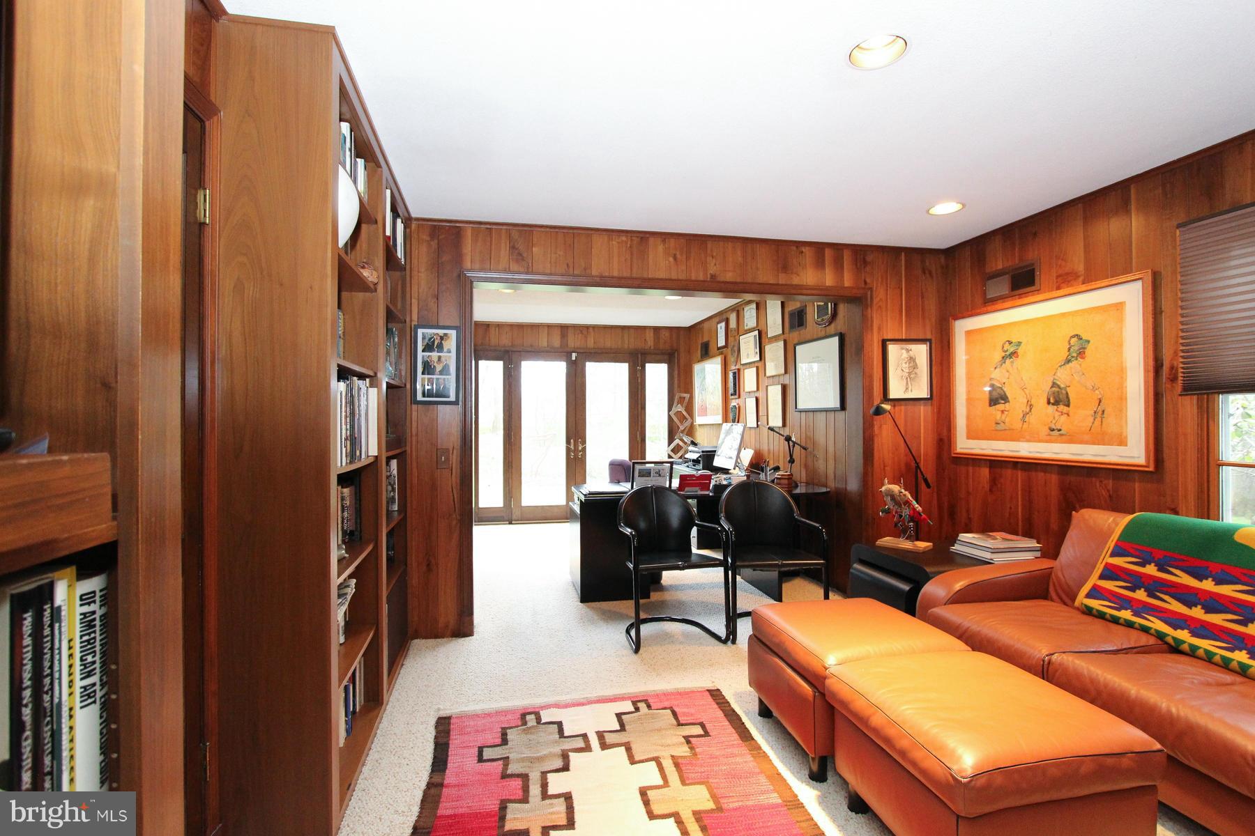 BRADLEY HILLS GROVE - Residential