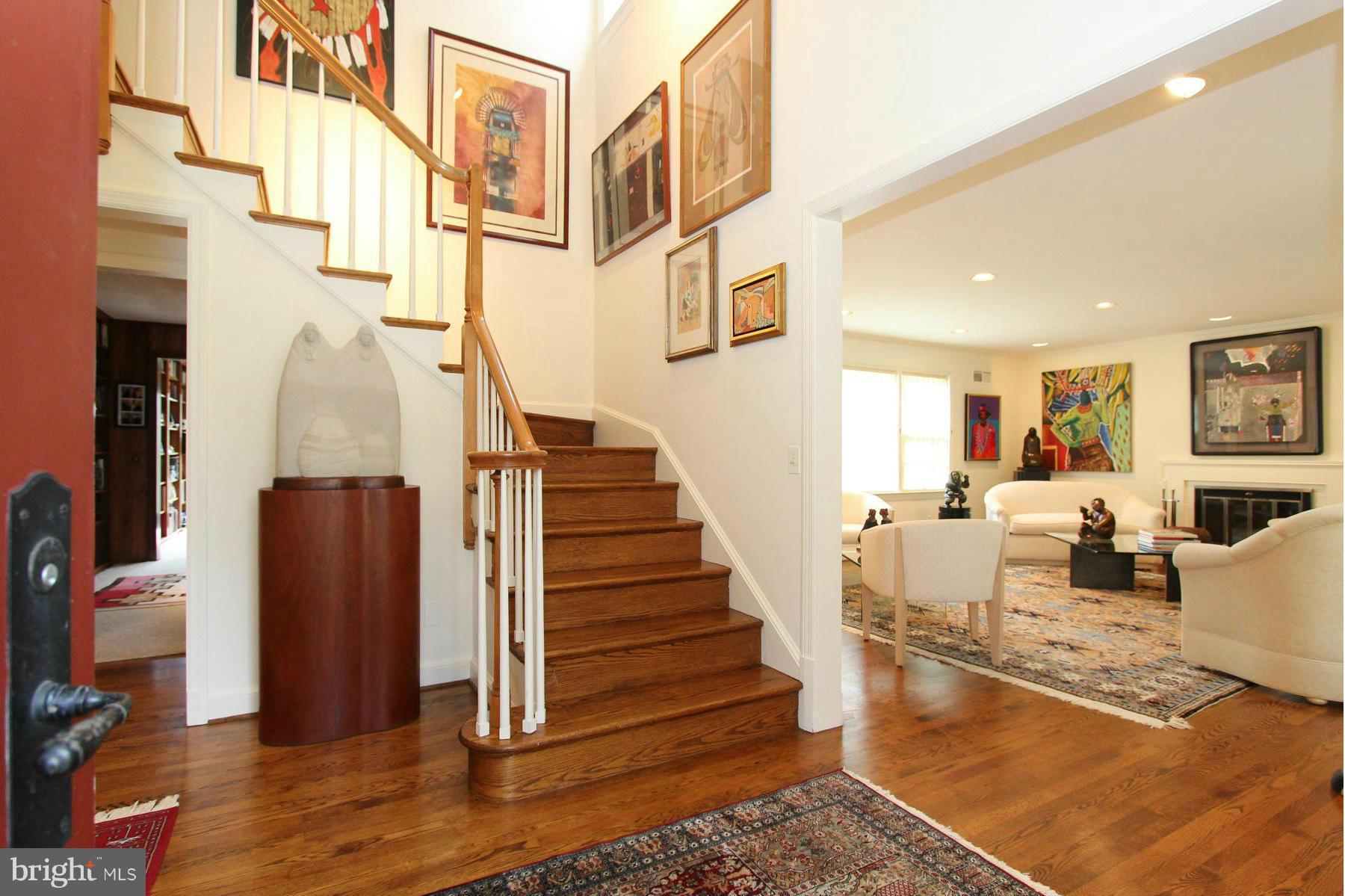 BRADLEY HILLS GROVE - Residential