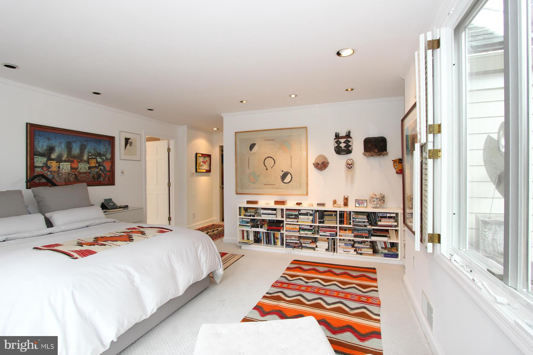 BRADLEY HILLS GROVE - Residential