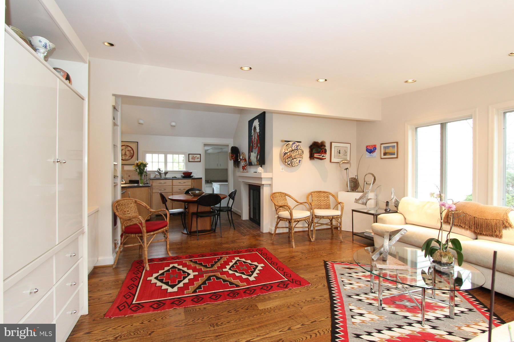 BRADLEY HILLS GROVE - Residential