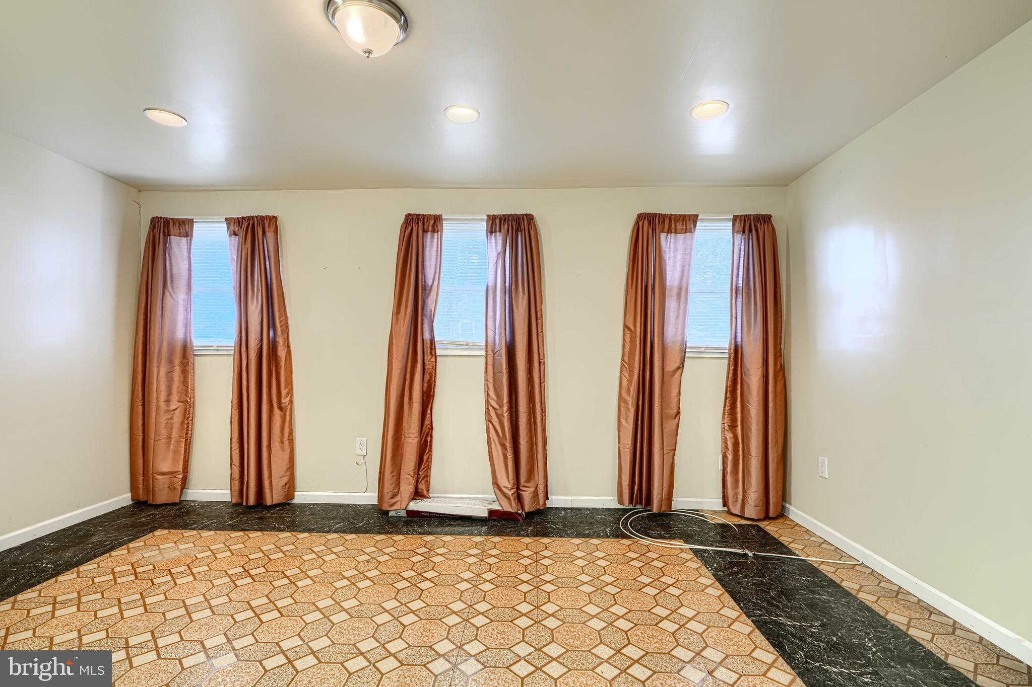 WARD 27 - Residential