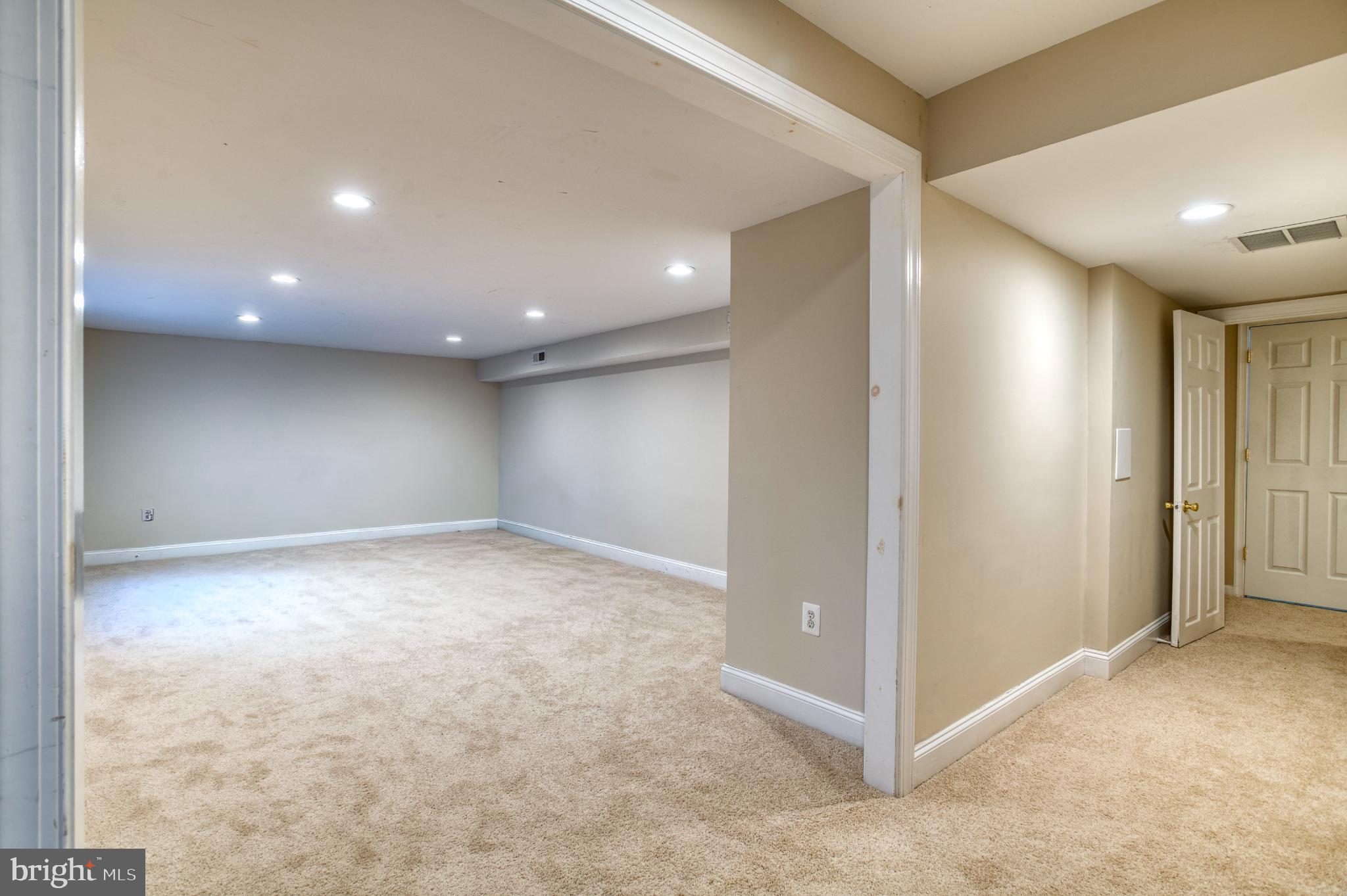 NEW HAVEN - Residential