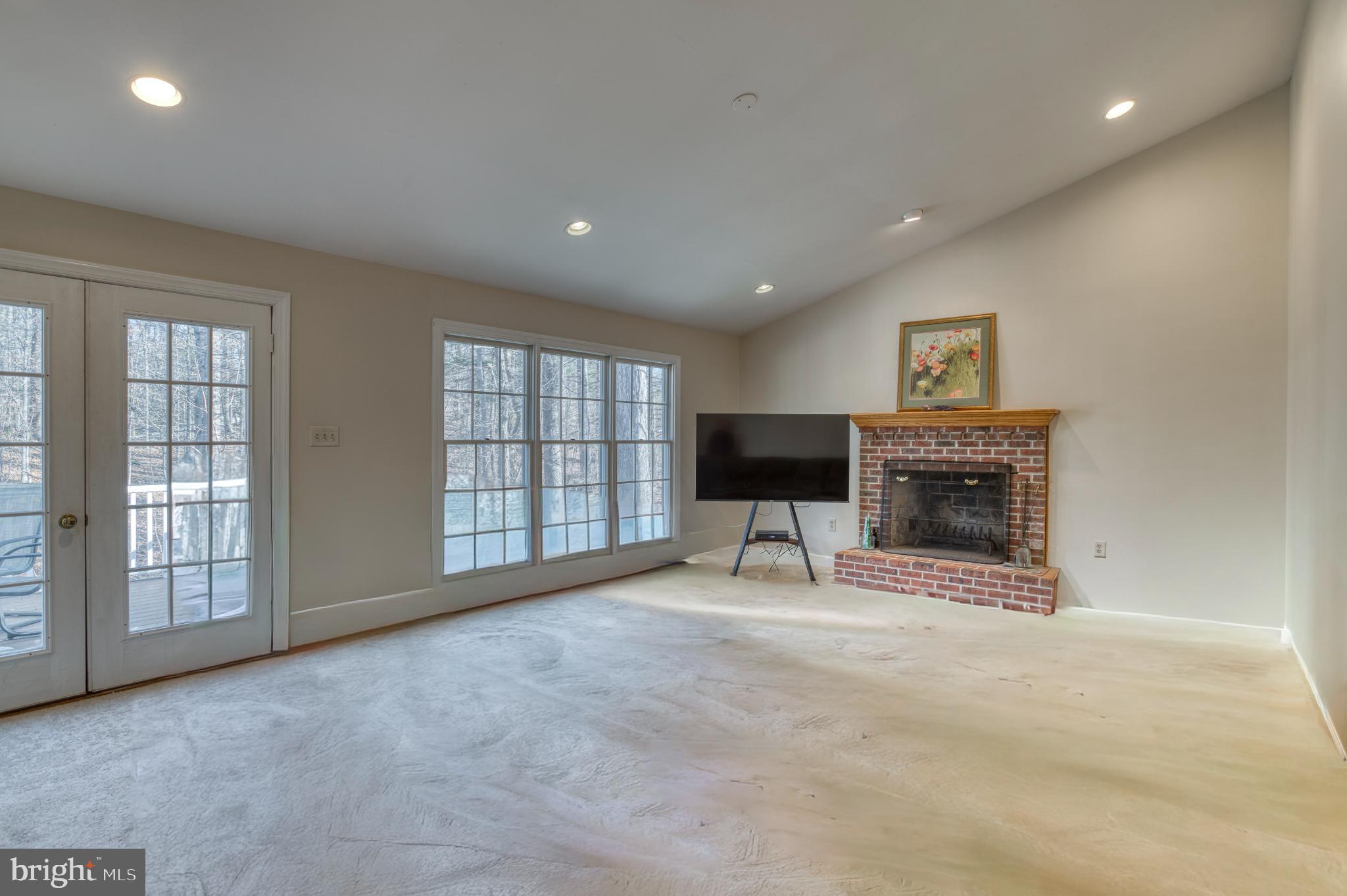 NEW HAVEN - Residential