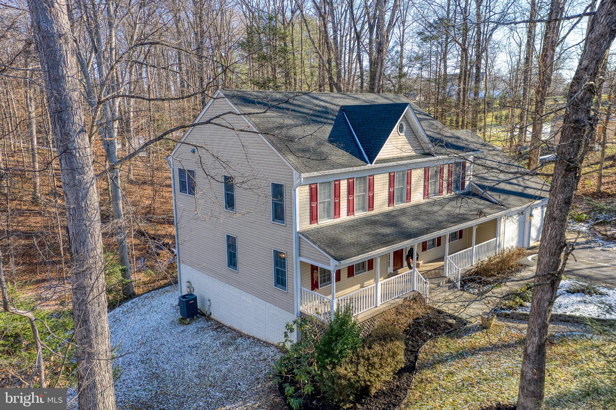 9879 HEMLOCK HILLS COURT