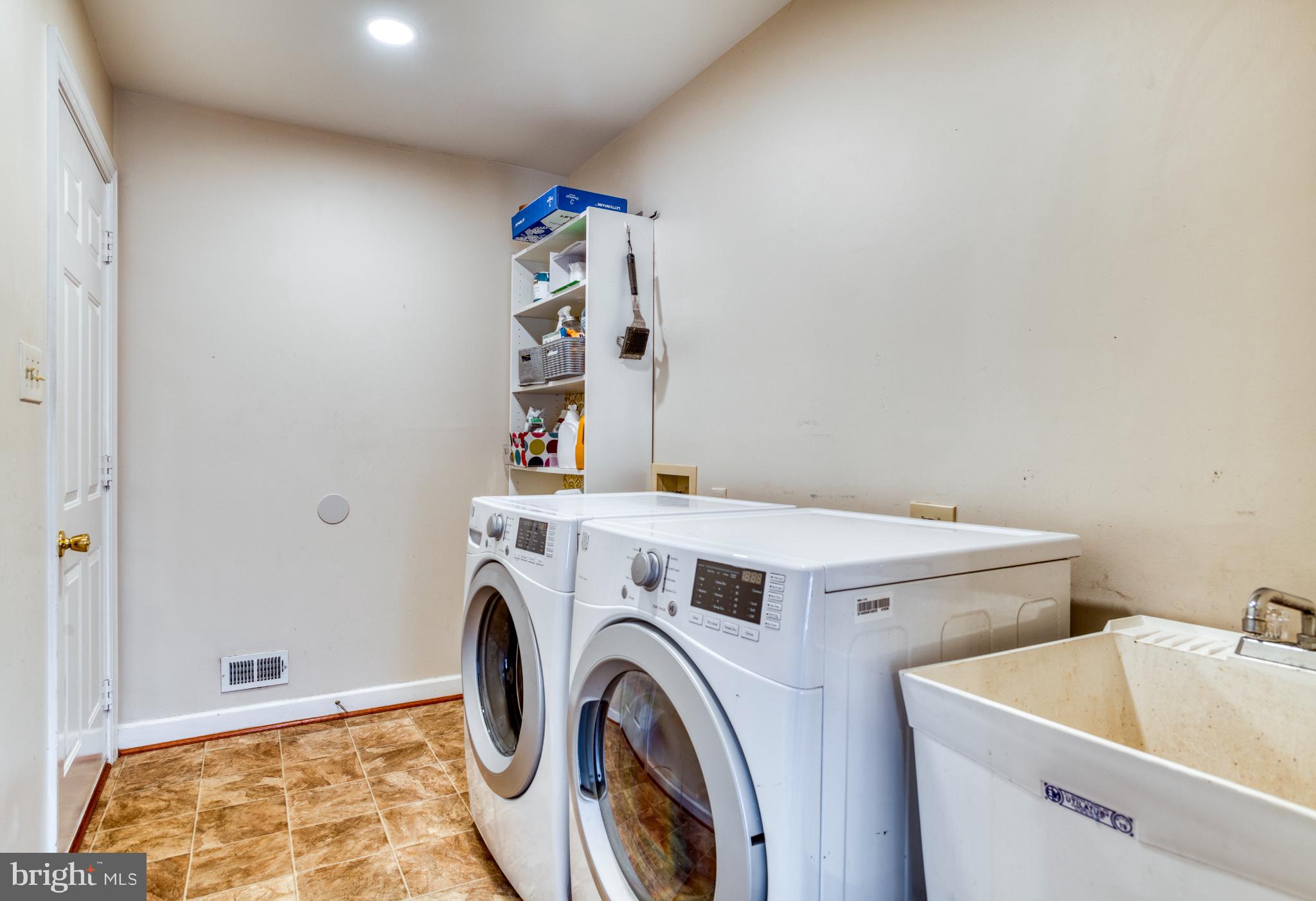 NEW HAVEN - Residential