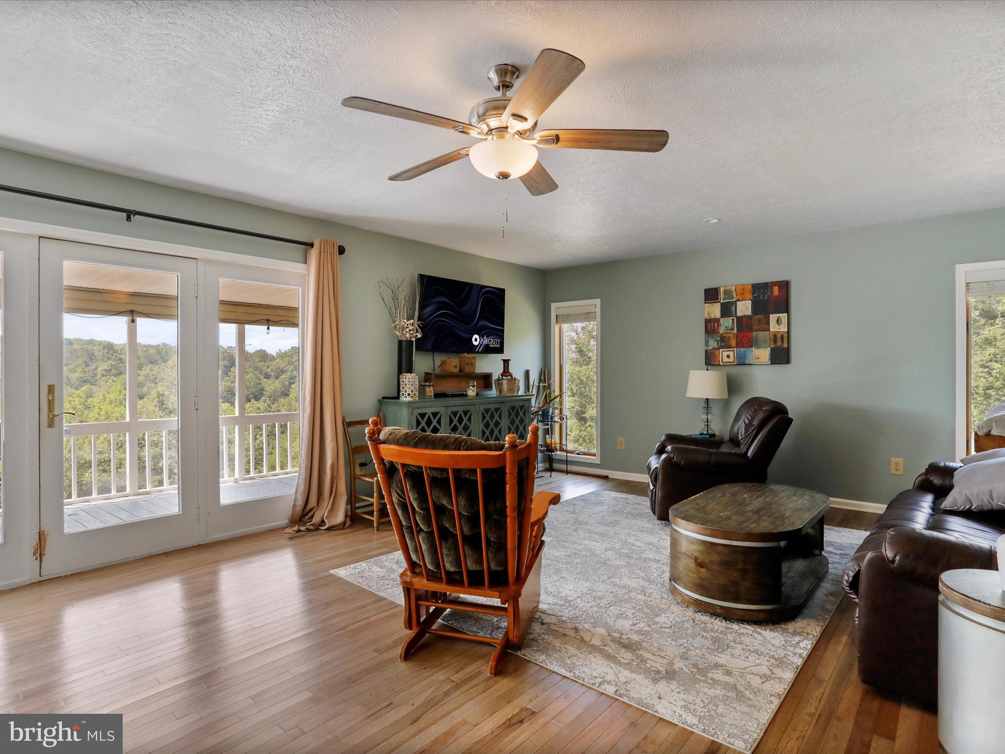 GREEN MEADOWS ESTATES - Residential