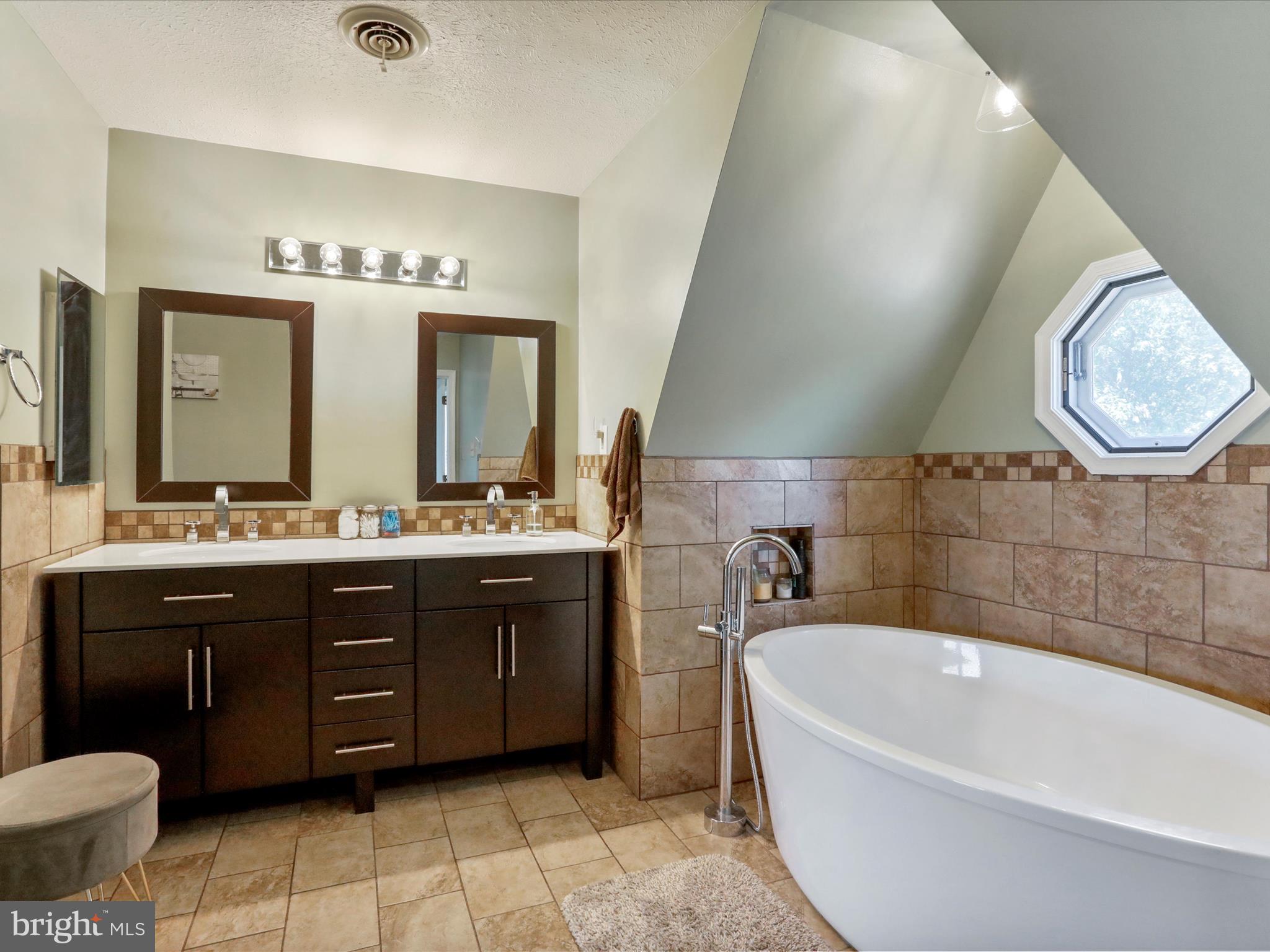 GREEN MEADOWS ESTATES - Residential