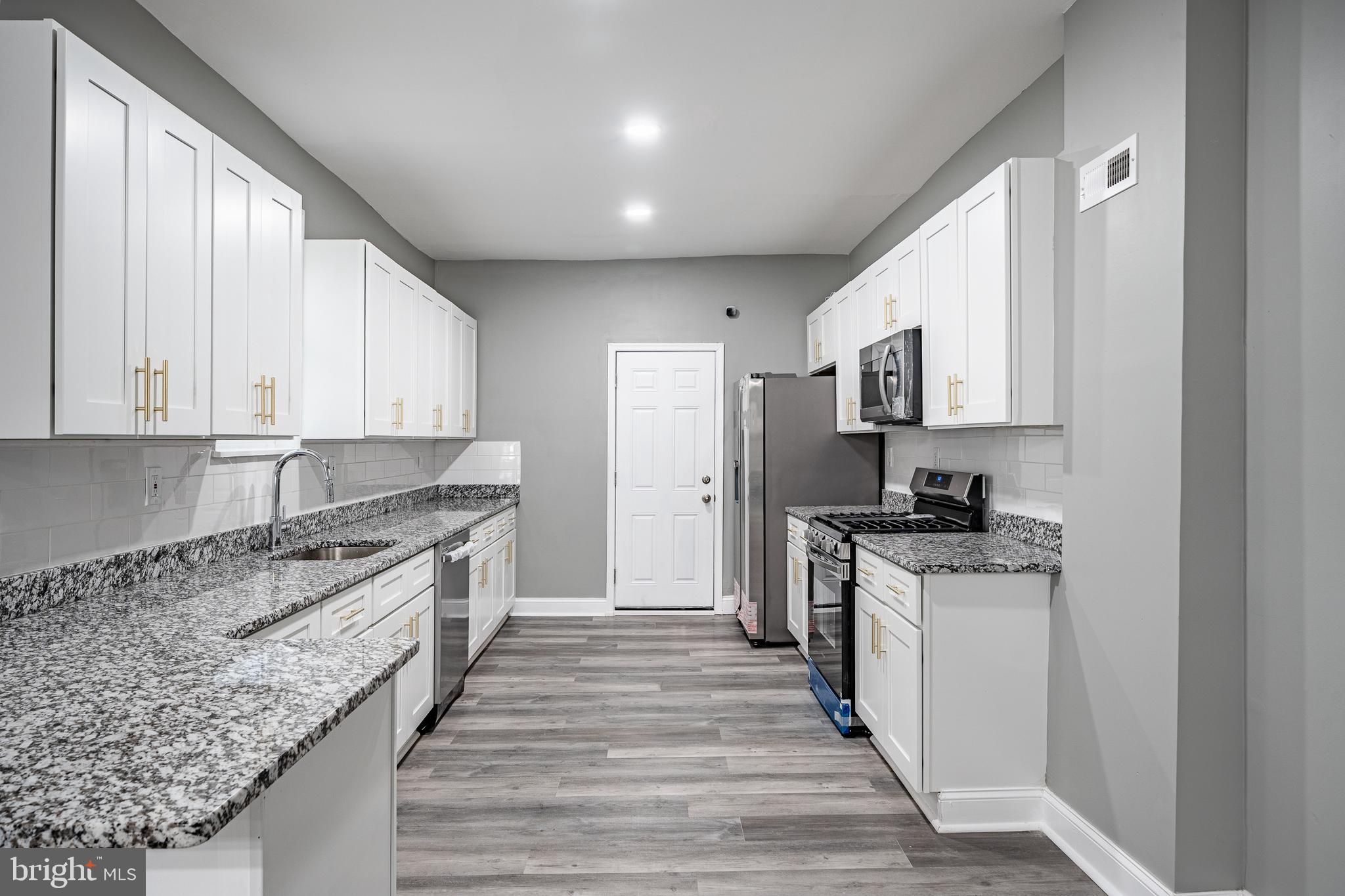 COBBS CREEK - Residential