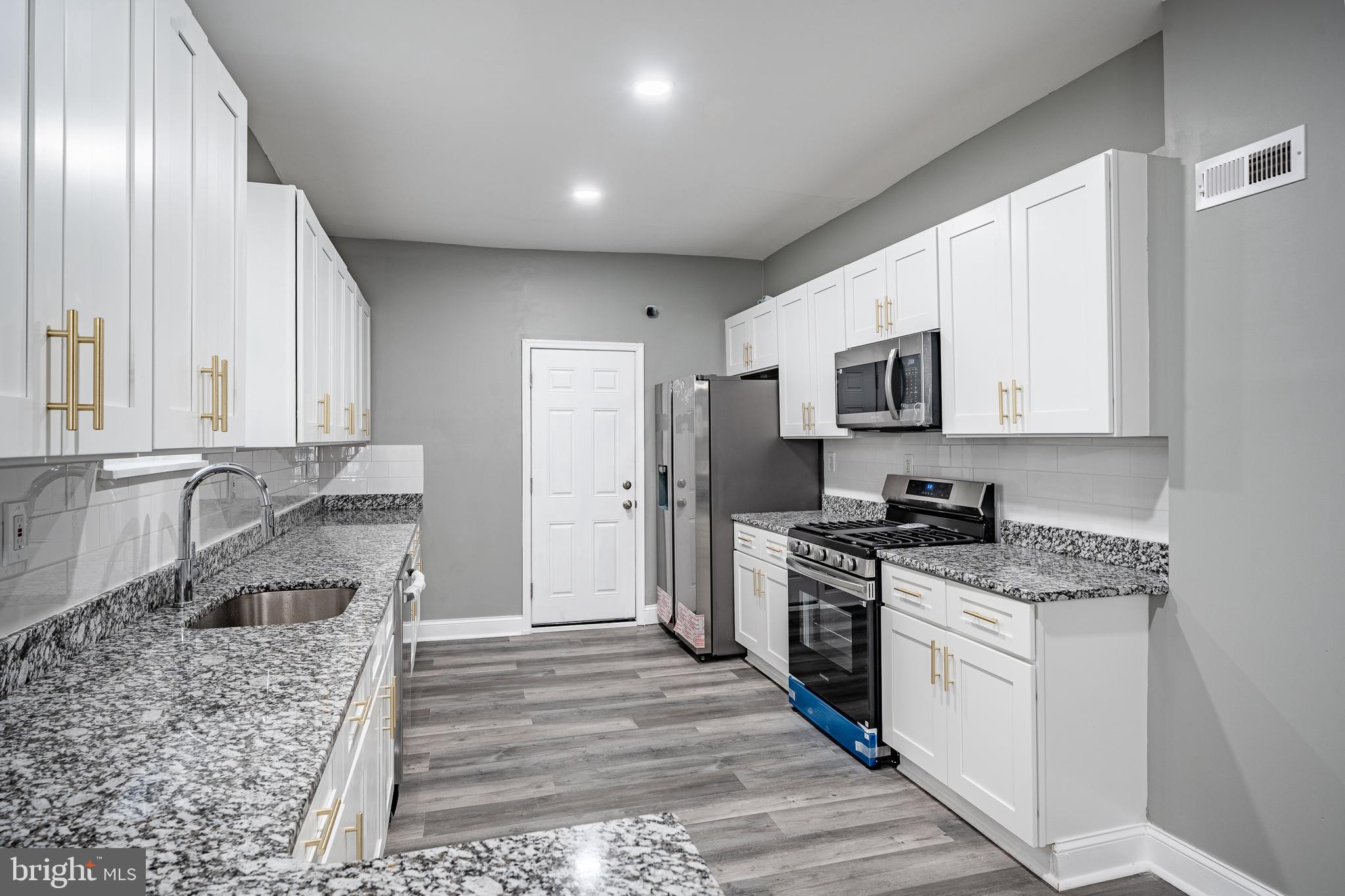 COBBS CREEK - Residential