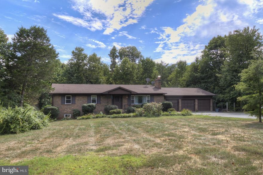 Large 3 bedroom Rambler with full finished basement on 1.03 acres! Fantastic location, super private lot, large kitchen, 3 full baths, 3 car garage! This home has so much to offer and a ton of space! This is a must see!