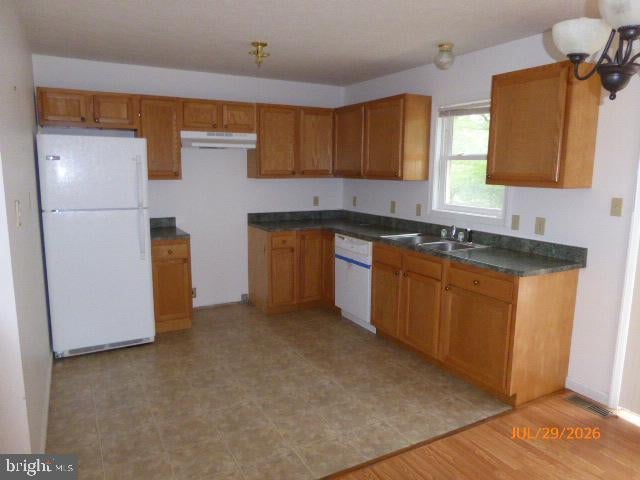 476 ELK PLACE