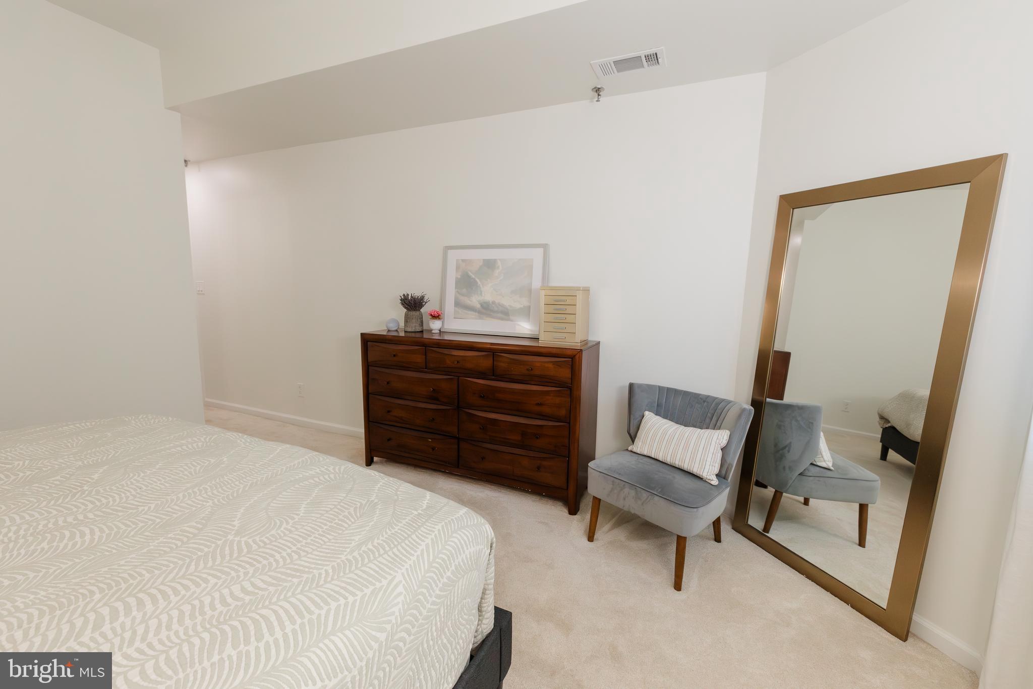 WESTVIEW AT BALLSTON METRO - Residential