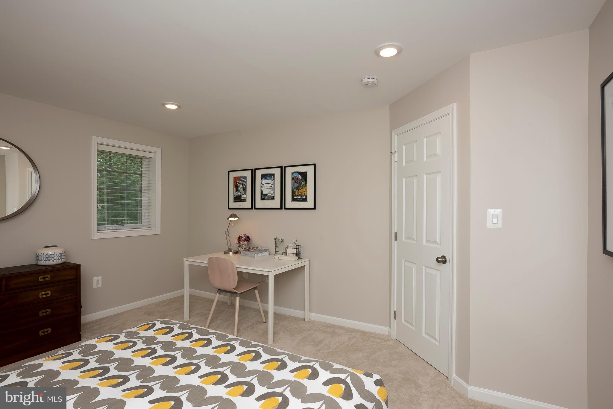 ROCKLAND AT ROGERS - Residential