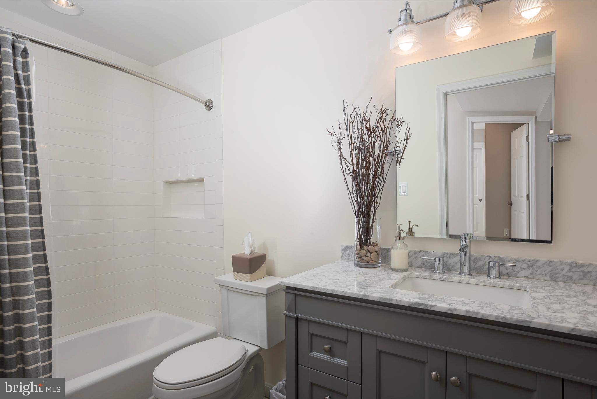 ROCKLAND AT ROGERS - Residential