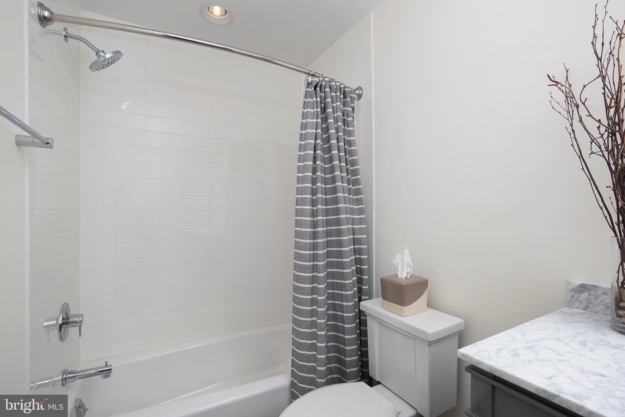 ROCKLAND AT ROGERS - Residential