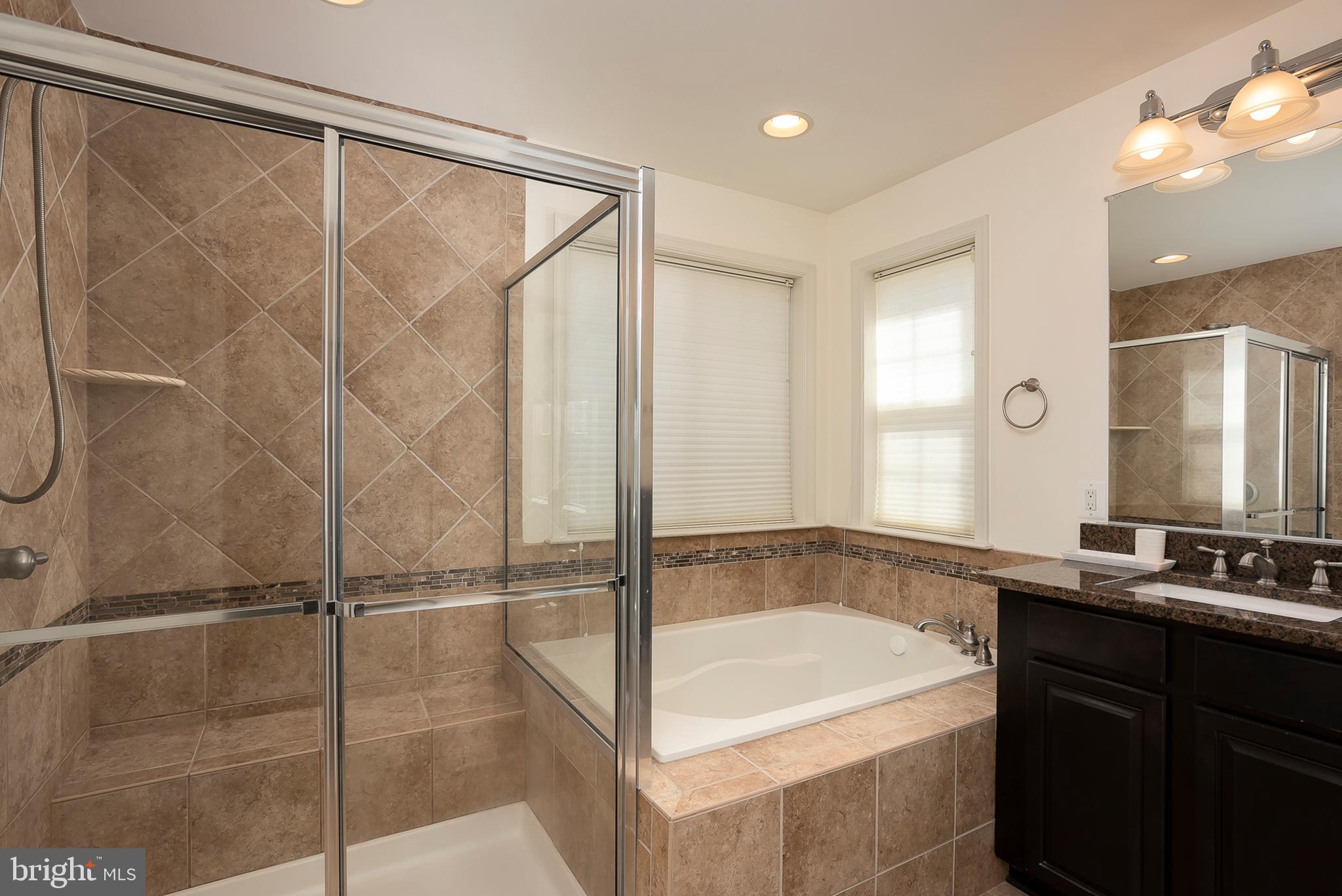 ROCKLAND AT ROGERS - Residential