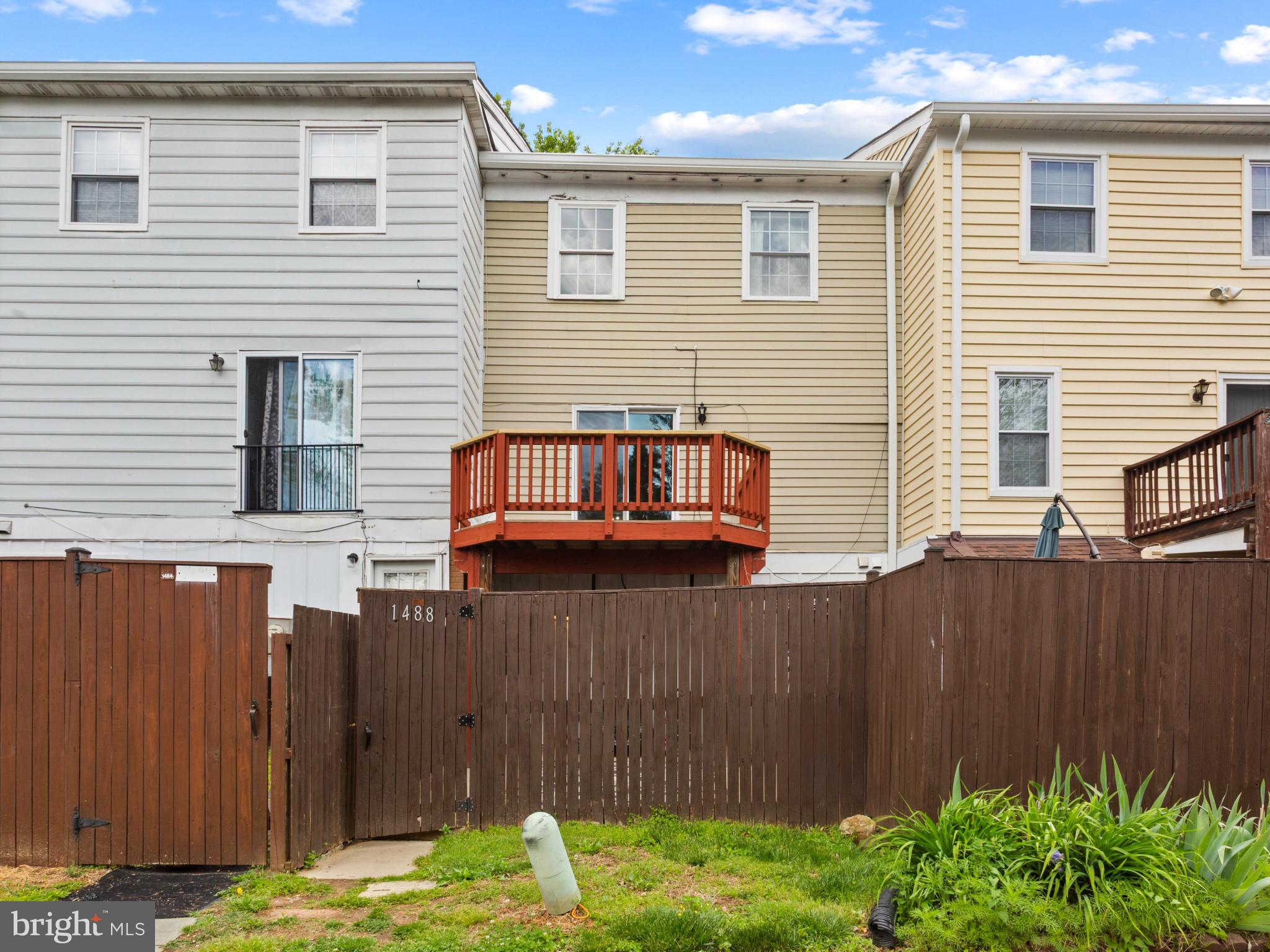 CROFTON MEWS CONDO - Residential