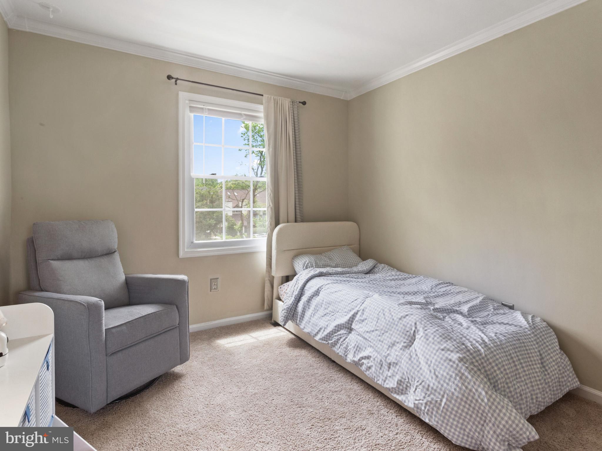 CROFTON MEWS CONDO - Residential