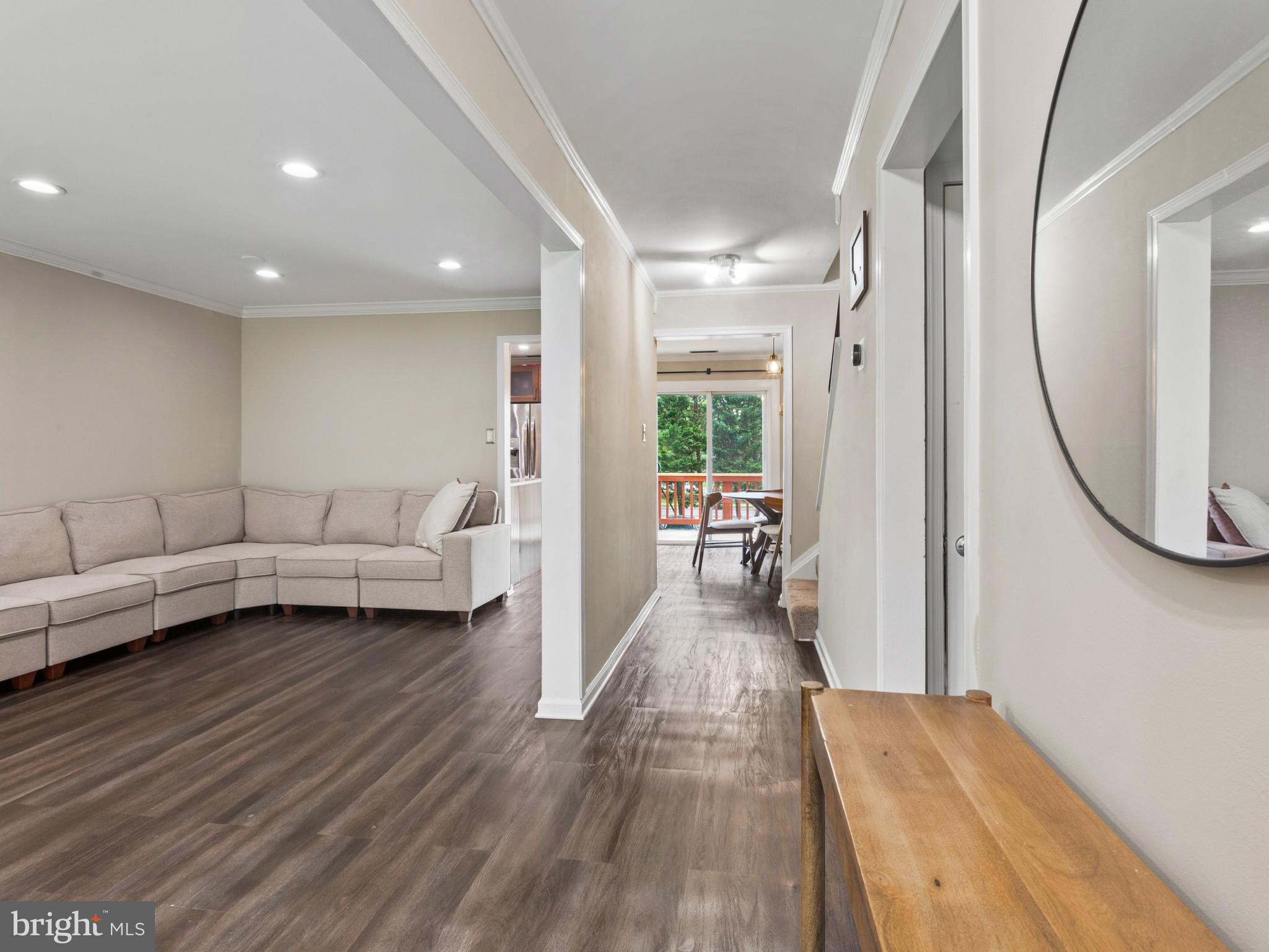 CROFTON MEWS CONDO - Residential