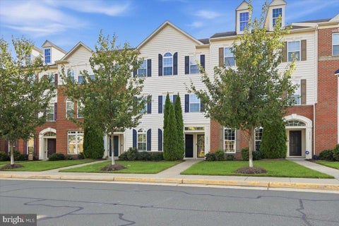 Photo of 42571 Burbank Terrace, STERLING, VA 20166 (MLS # VALO2136432)