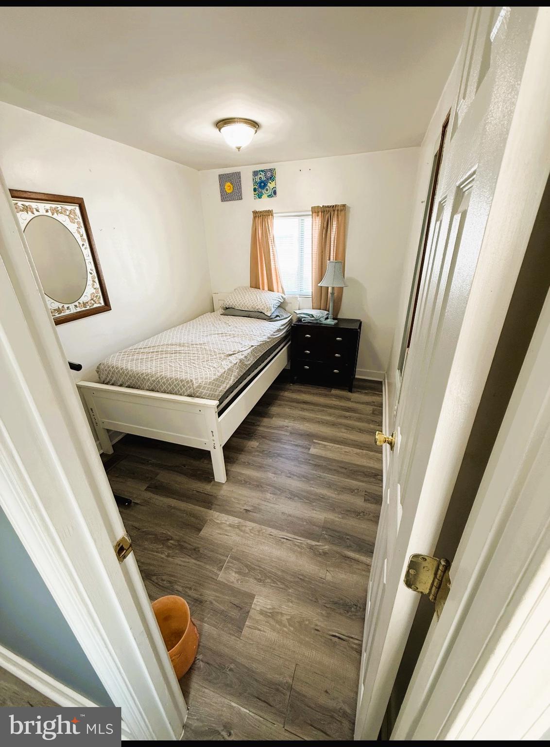 CRYSTAL LAKE MOBILE HOME PARK - Residential