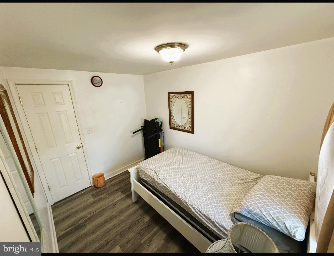 CRYSTAL LAKE MOBILE HOME PARK - Residential