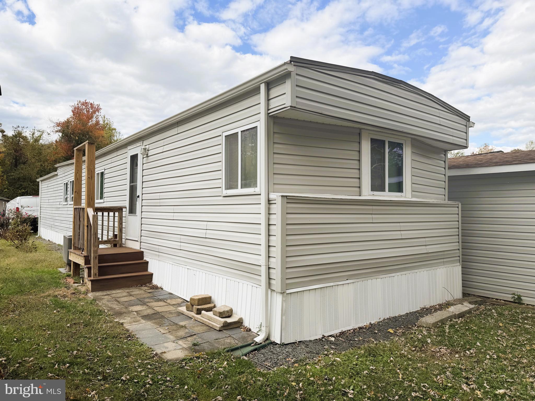 CRYSTAL LAKE MOBILE HOME PARK - Residential