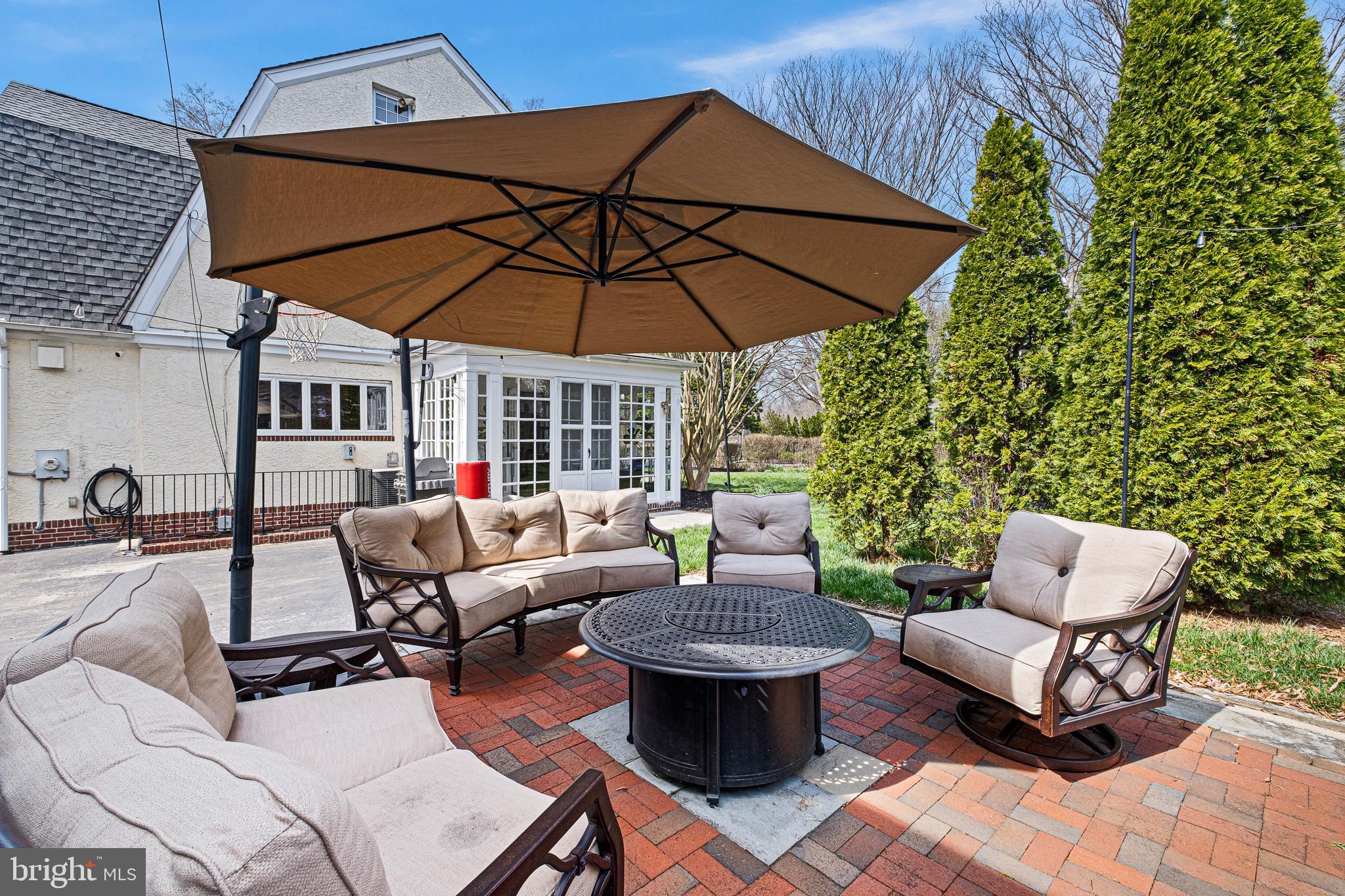 WAWASET PARK - Residential