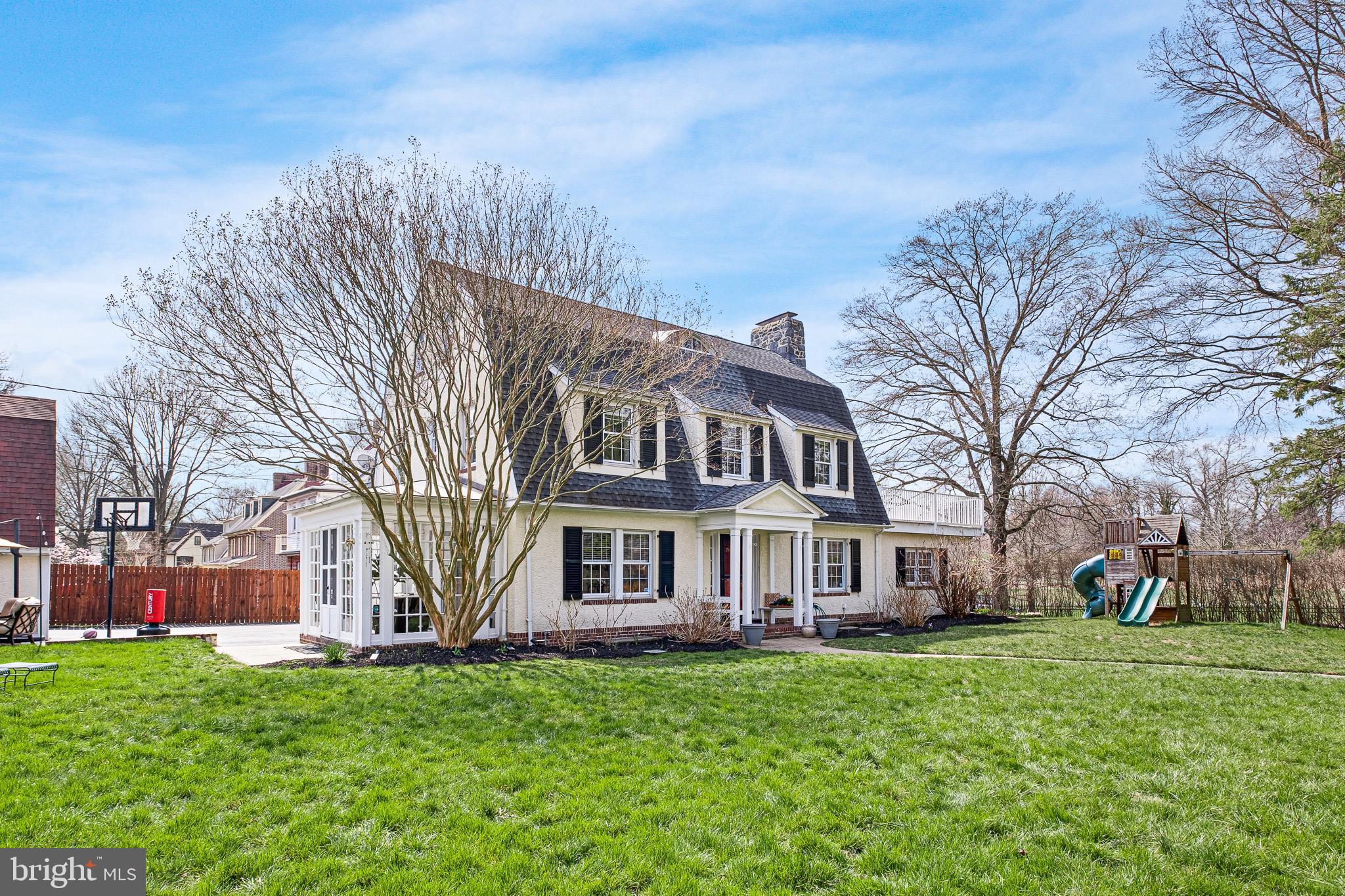 WAWASET PARK - Residential