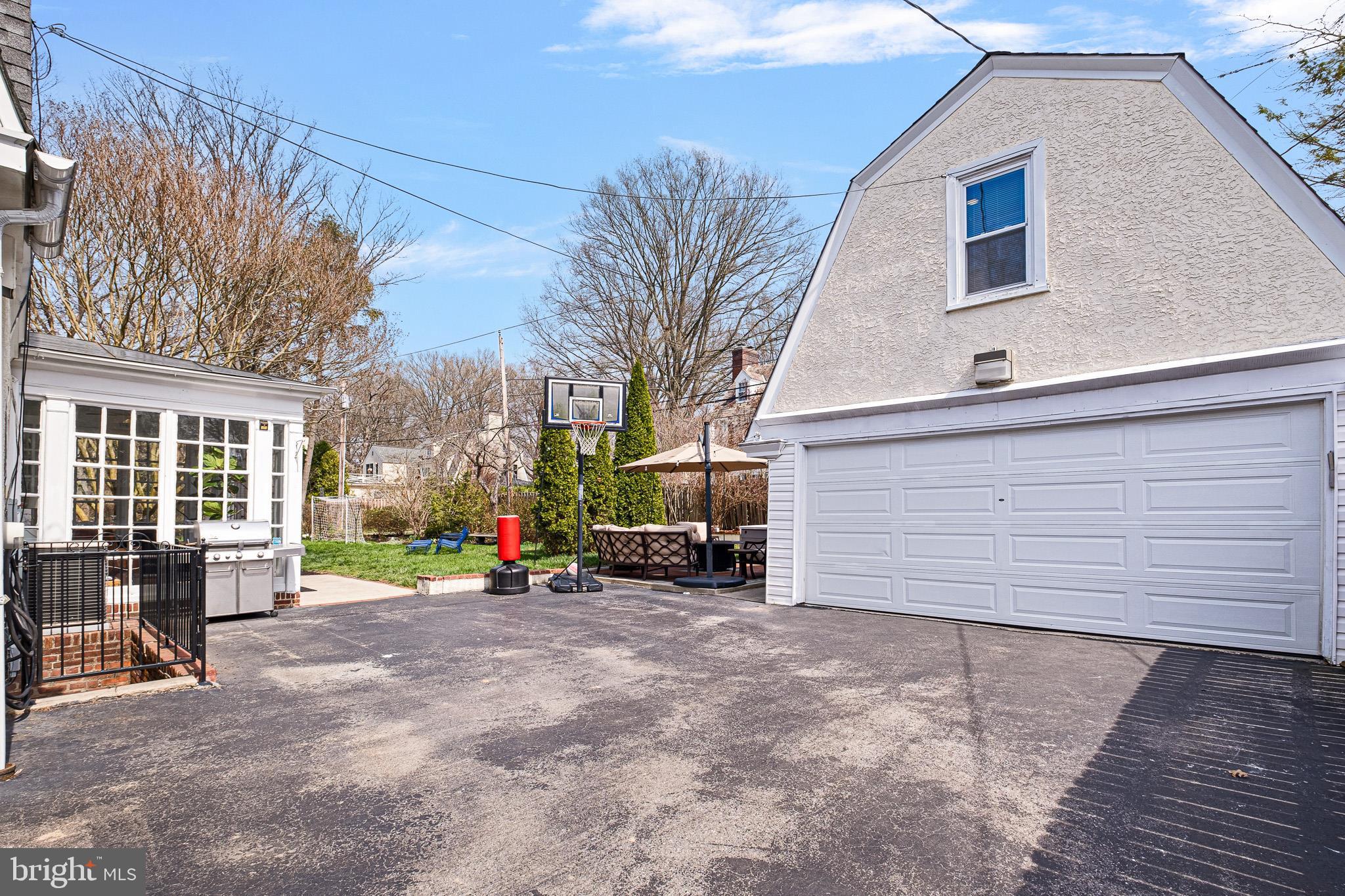 WAWASET PARK - Residential