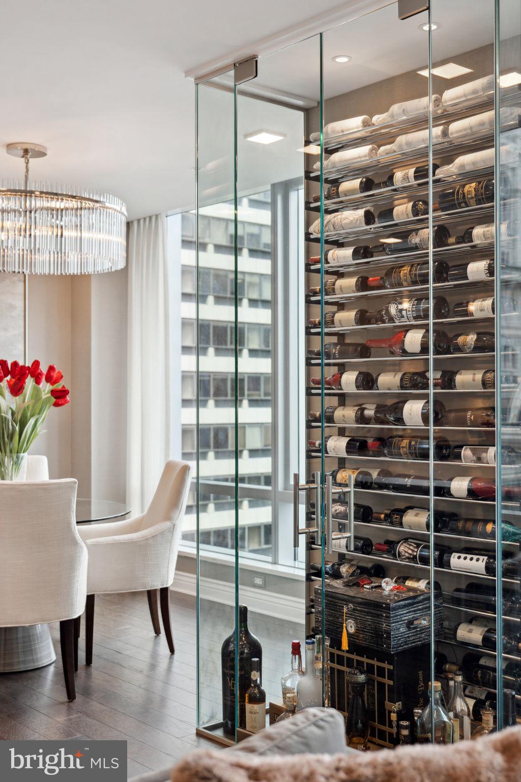 PENN SQUARE - Residential