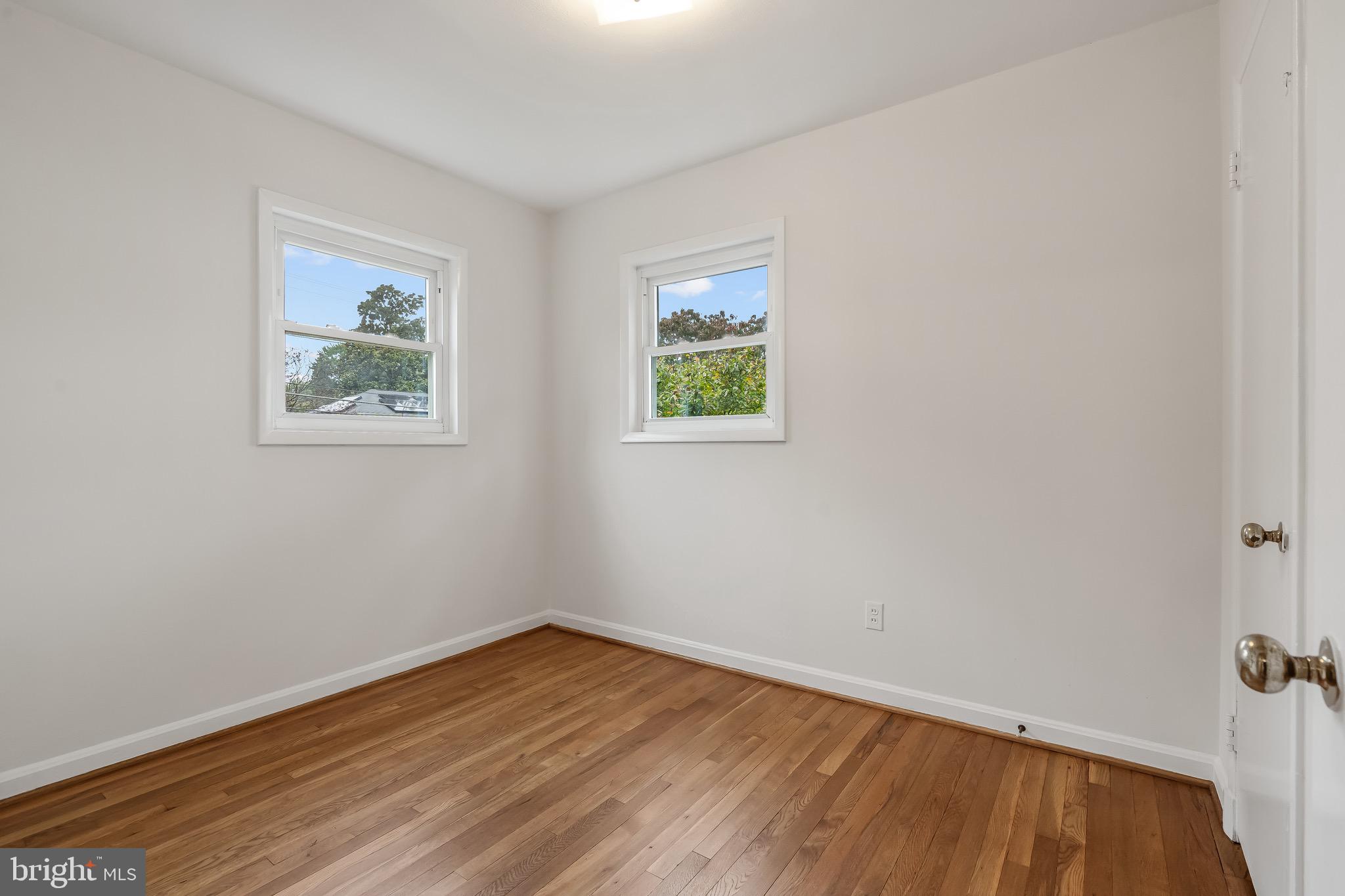 LEE CREST - Residential