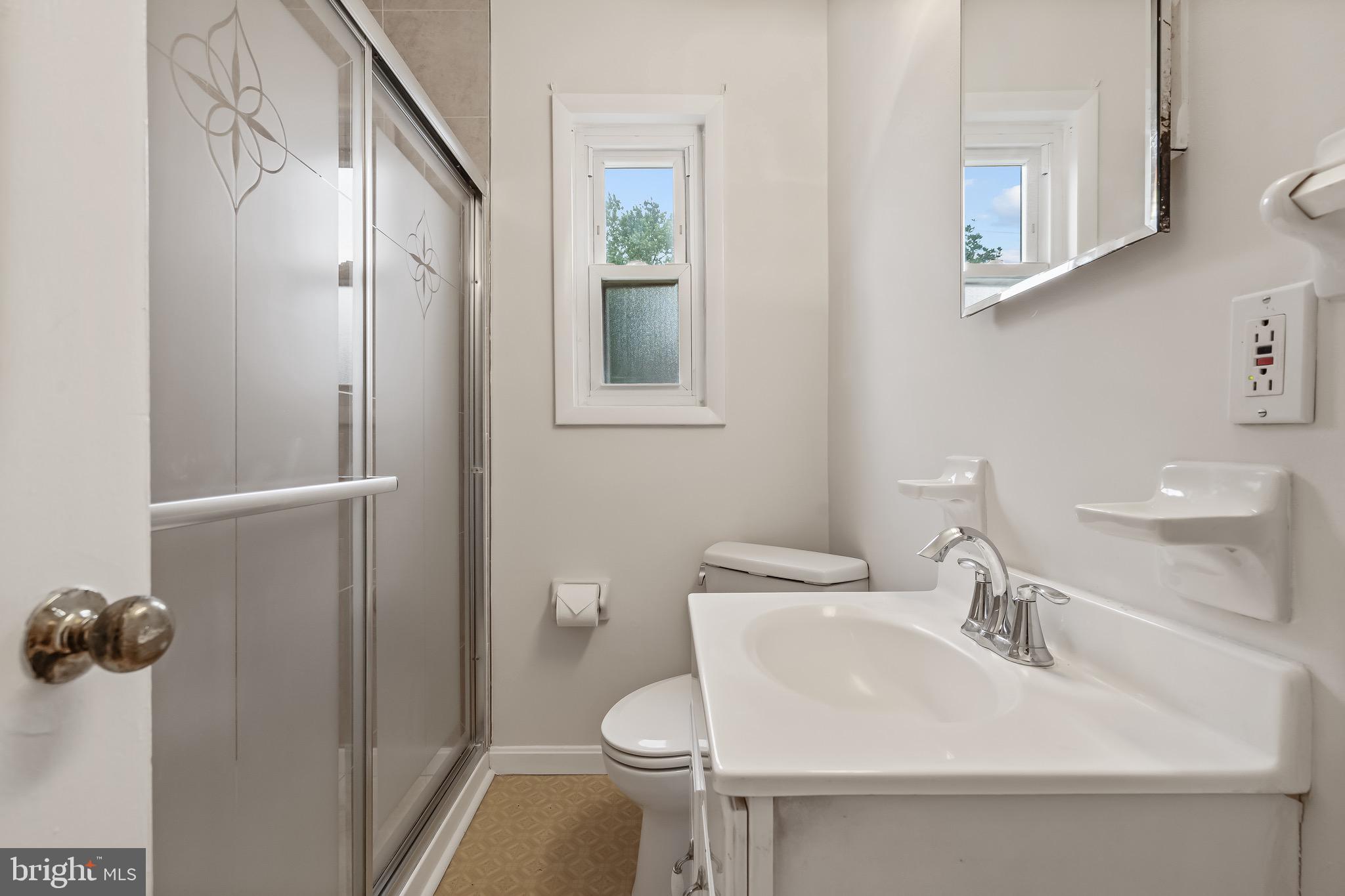 LEE CREST - Residential