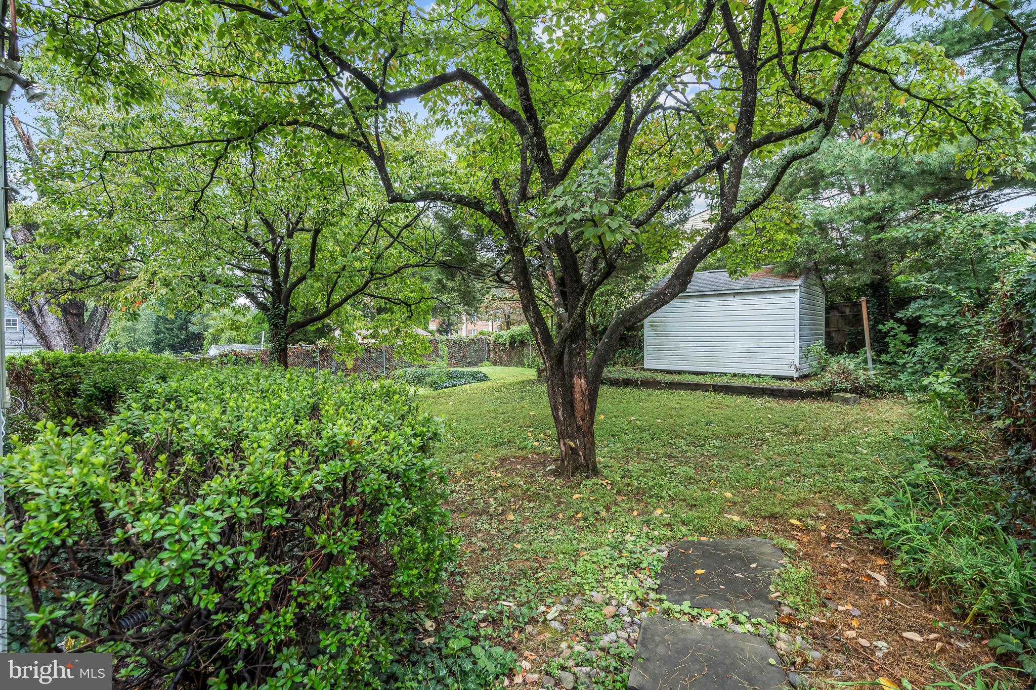 LEE CREST - Residential