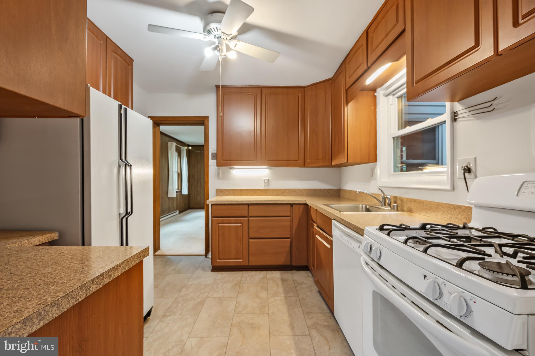 LEE CREST - Residential