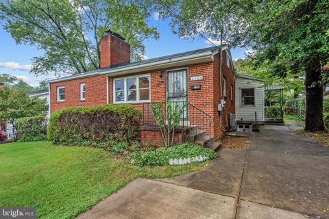 304 ROLLINS STREET FALLS CHURCH VA 22046