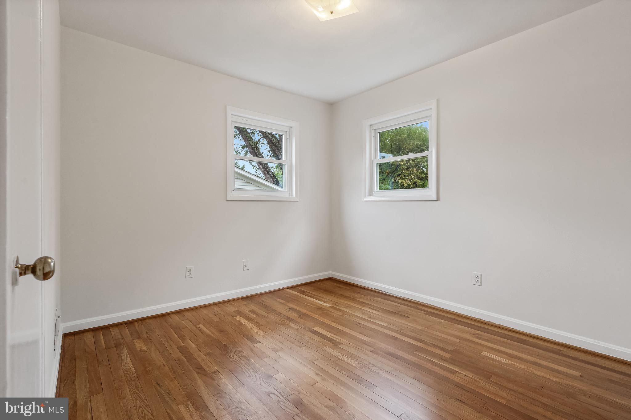 LEE CREST - Residential