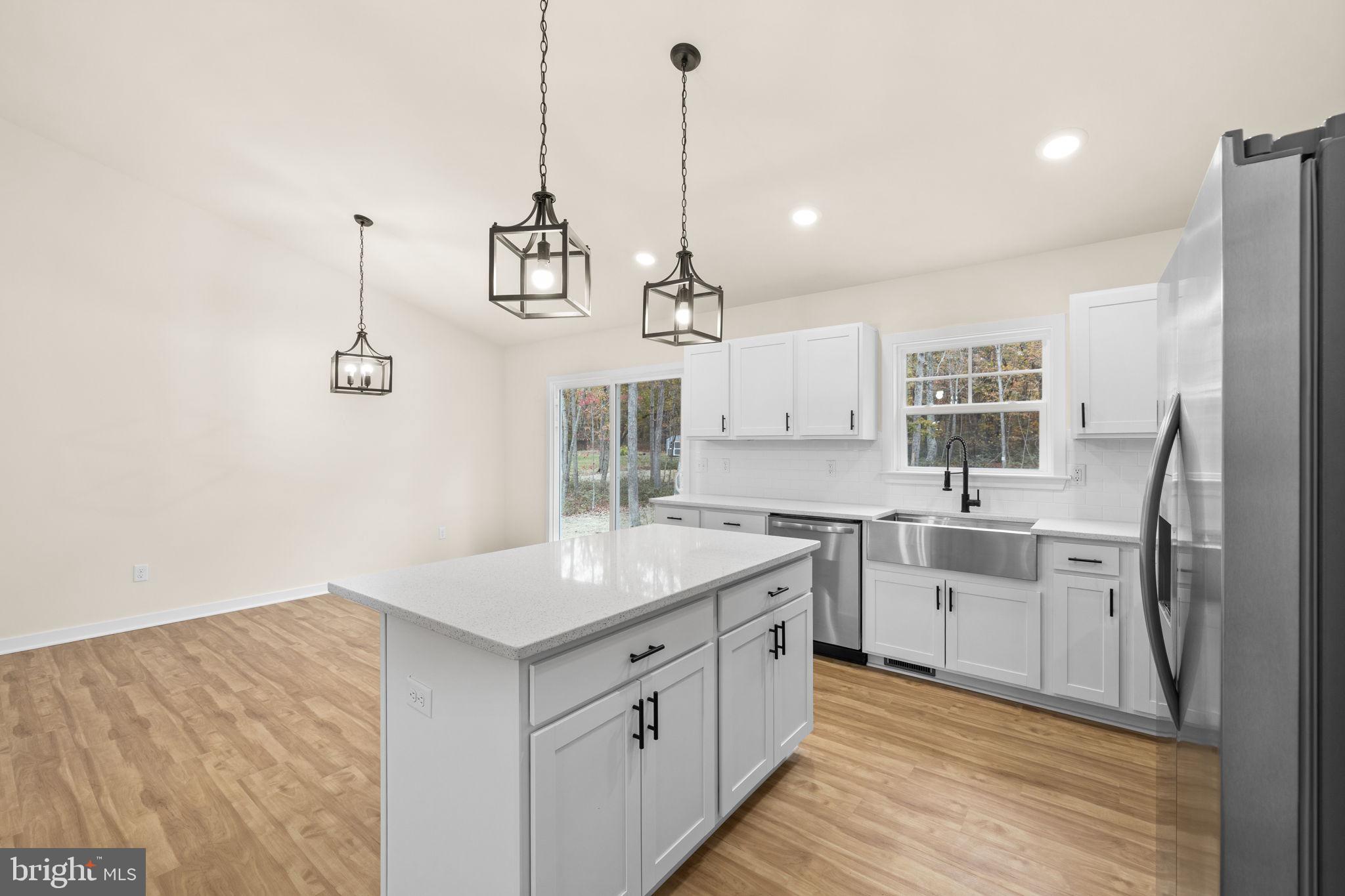 LAKE CAROLINE - Residential