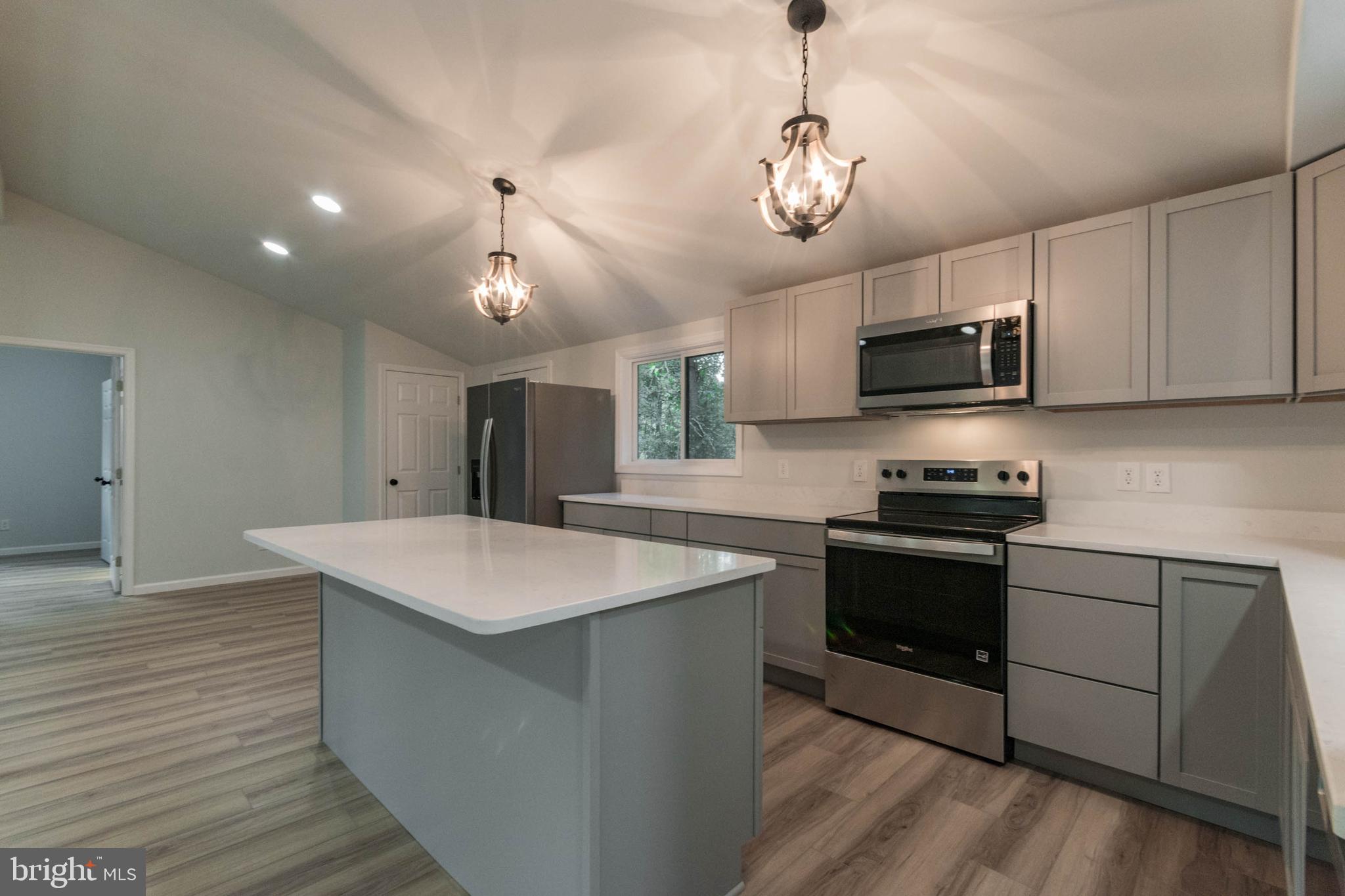 MONTEVALLO HILLS - Residential