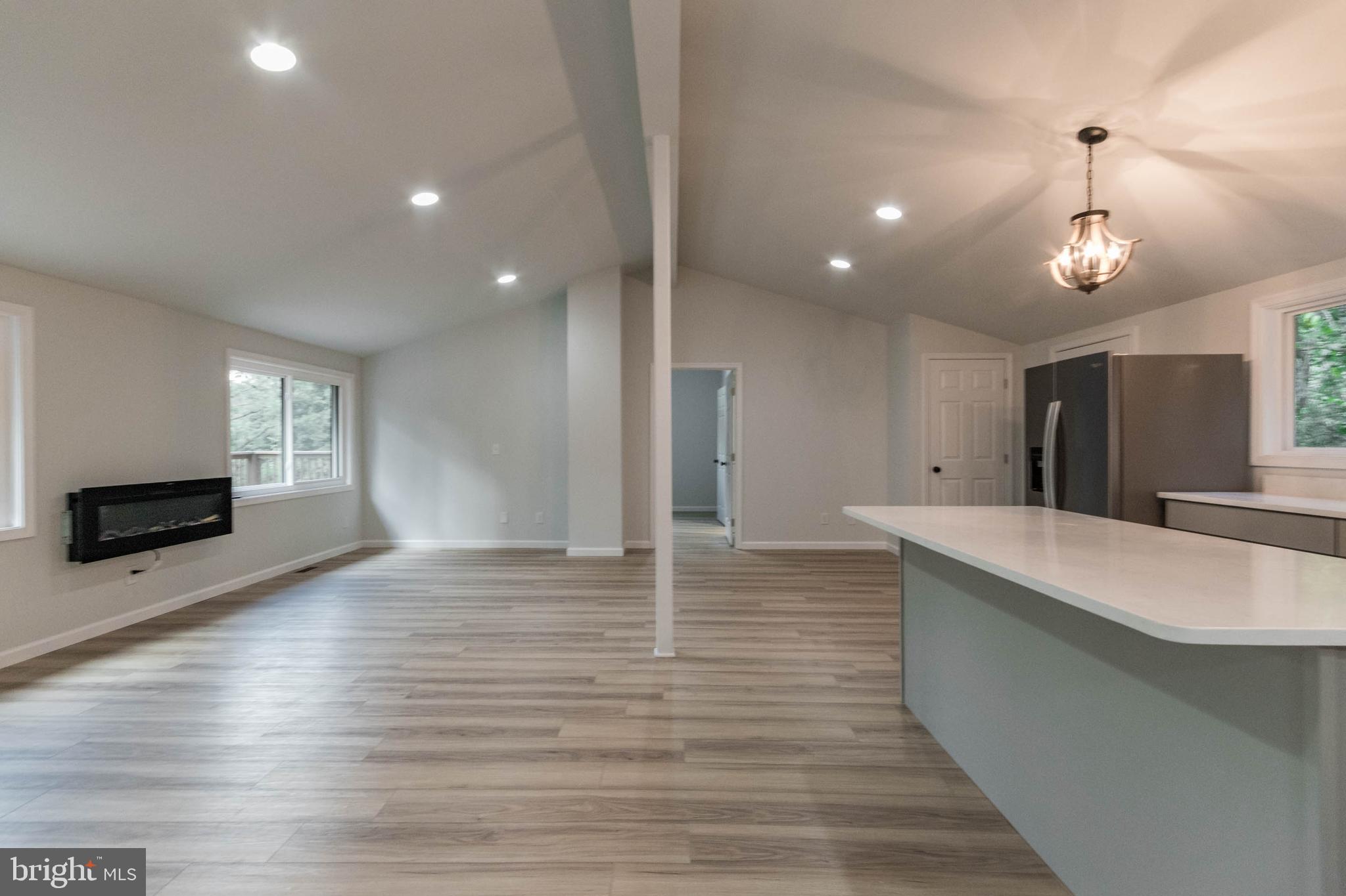 MONTEVALLO HILLS - Residential