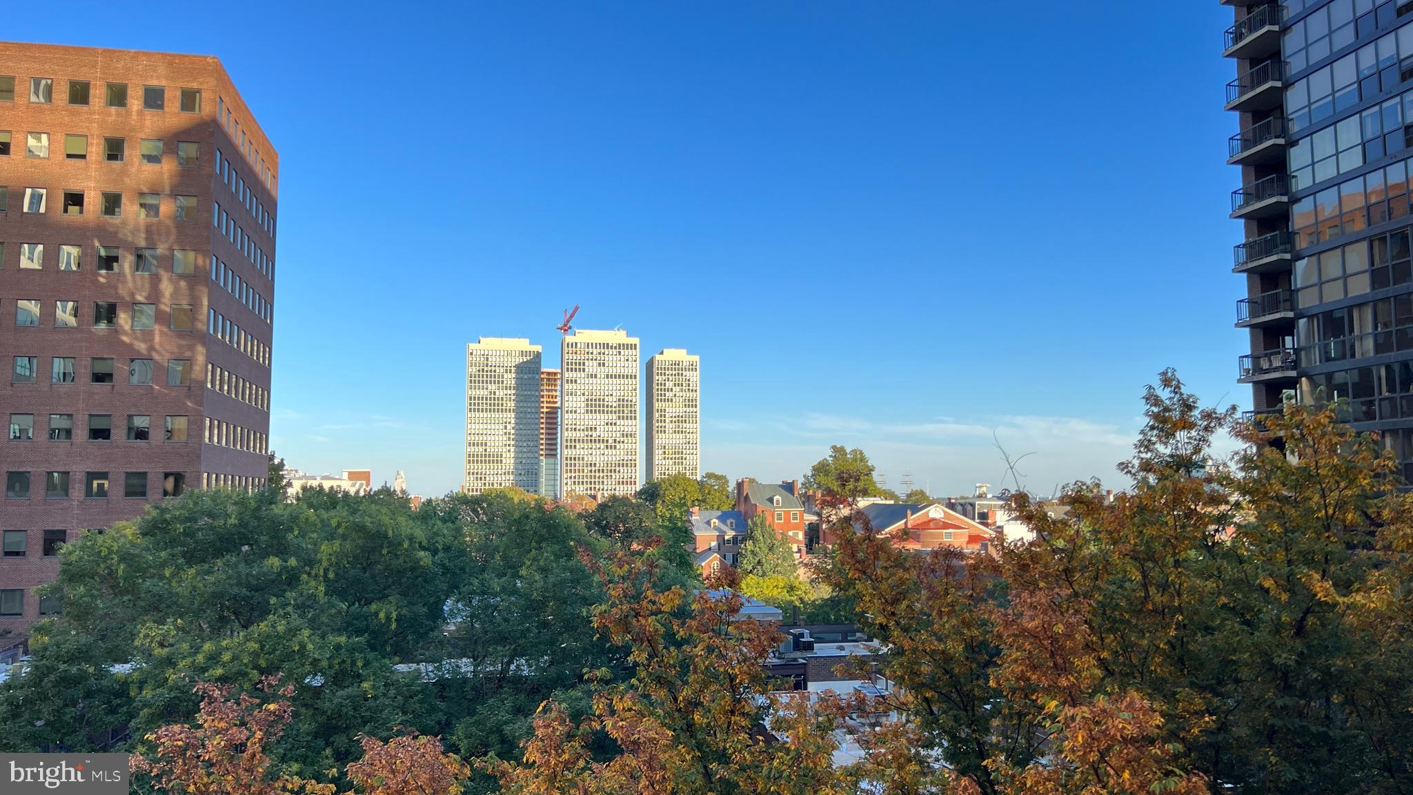 SOCIETY HILL - Residential