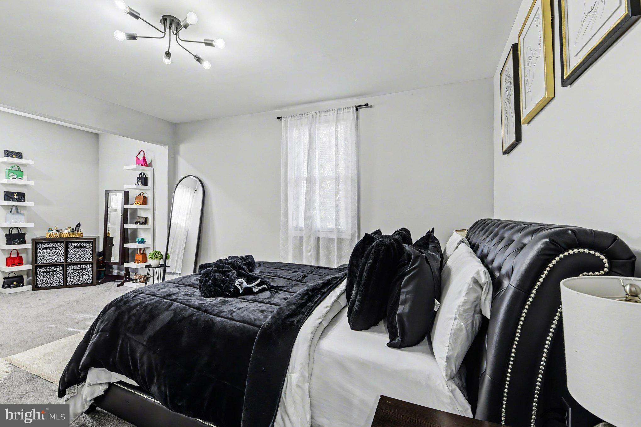 HOWARD PARK - Residential