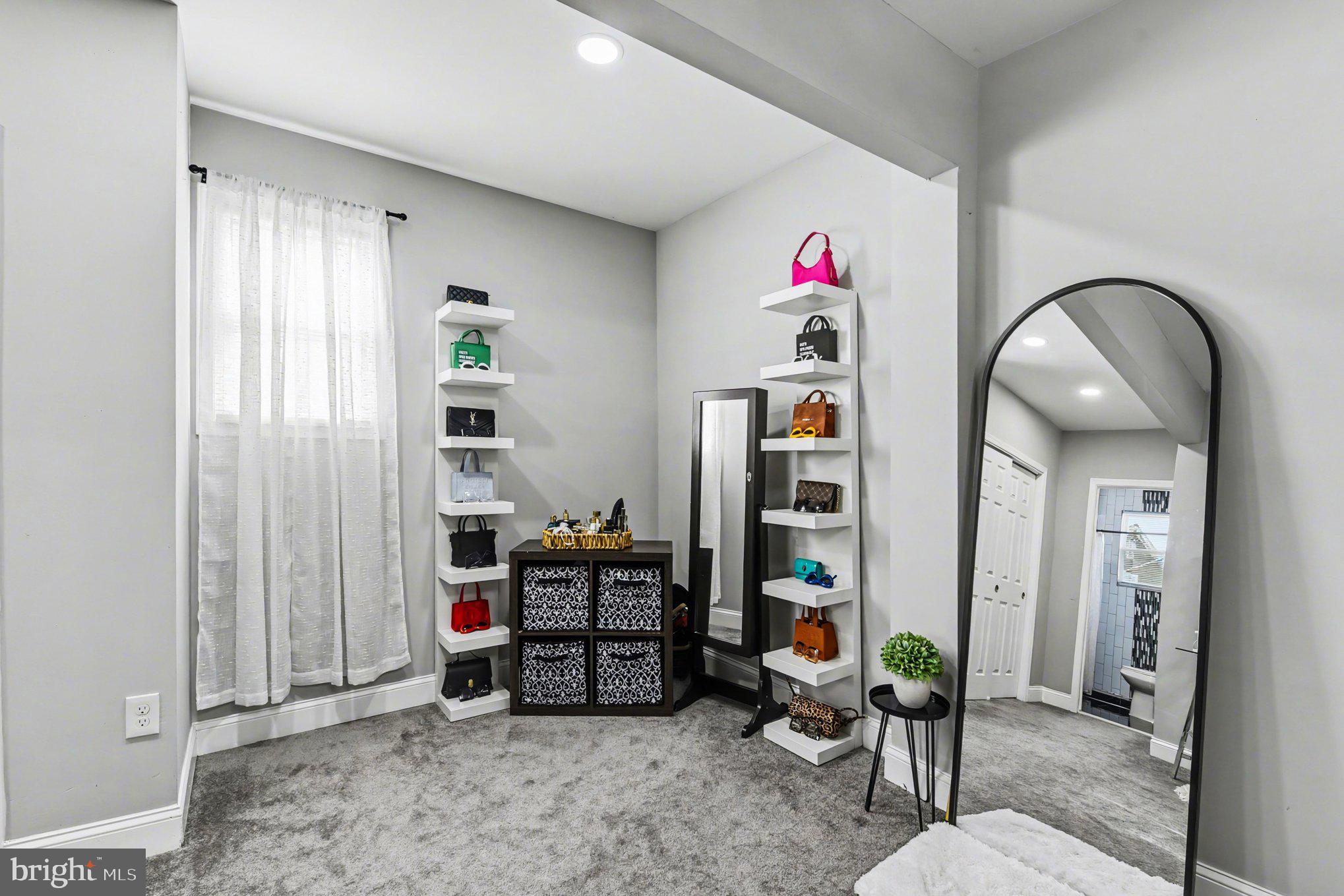 HOWARD PARK - Residential