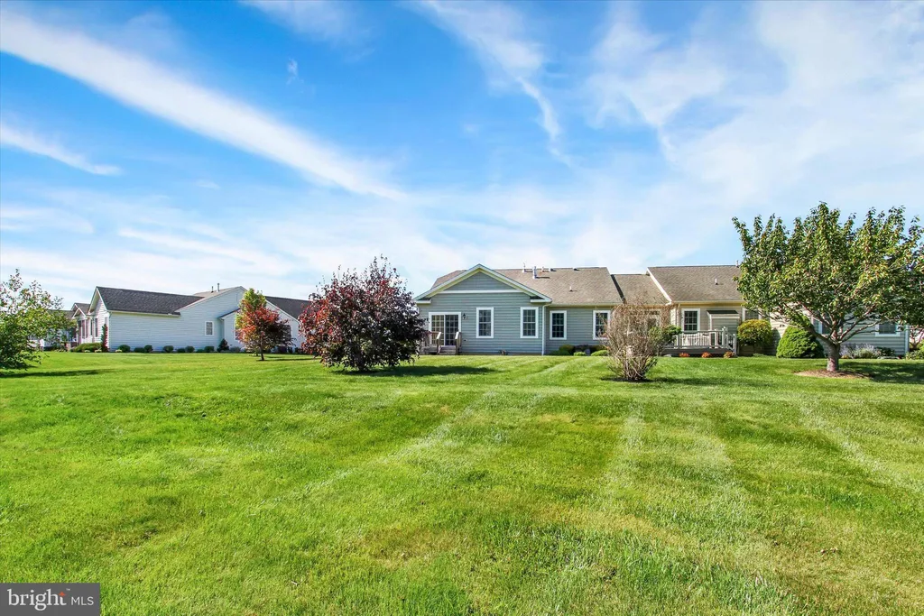 24 St Michaels Way, Hanover, PA 17331